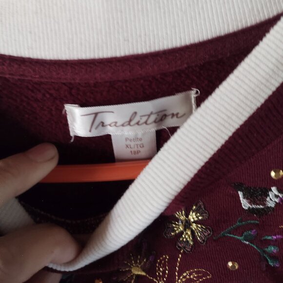 Northern Tradition Red Crewneck Sweatshirt with Embroidered Detailing - Petite - Picture 7 of 7